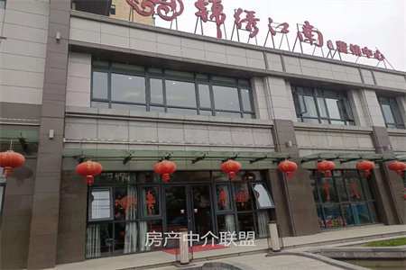 明湖中学附近杭州花园简装三室两厅送储藏室证满五年